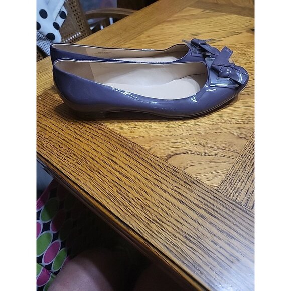 Talbots Flats 8.5B Lilac Patten Leather Bows Pre-owned - Picture 3 of 8